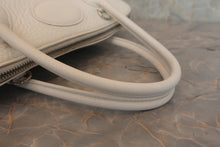 画像をギャラリービューアに読み込む, HERMES/エルメス ボリード35 トリヨンクレマンス ホワイト □H刻印 ショルダーバッグ 800010091