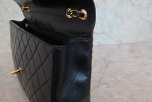 将图片加载到图库查看器,CHANEL/香奈儿 中号CF 单盖包 双链条包 羊皮 Black/Gold hadware(黑色/金色金属) 肩背包 800030137