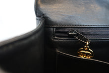 将图片加载到图库查看器,CHANEL/香奈儿 中号CF 单盖包 双链条包 羊皮 Black/Gold hadware(黑色/金色金属) 肩背包 800030137
