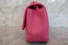 Load image into Gallery viewer, CHANEL  V-Stitch chain shoulder bag Lambskin Pink/Gold hadware Shoulder bag 700100046