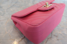 Load image into Gallery viewer, CHANEL  V-Stitch chain shoulder bag Lambskin Pink/Gold hadware Shoulder bag 700100046