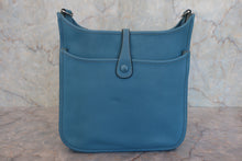 Load image into Gallery viewer, HERMES EVELYNE 3PM Clemence leather Blue jean □M Engraving Shoulder bag 800040064