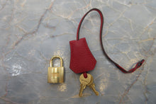 Load image into Gallery viewer, HERMES BIRKIN 35 Clemence leather Rouge casaque □Q Engraving Hand bag 700020171