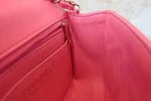 Load image into Gallery viewer, CHANEL  V-Stitch chain shoulder bag Lambskin Pink/Gold hadware Shoulder bag 700100046