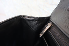 Load image into Gallery viewer, CHANEL Medium Matelasse Single Flap chain shoulder bag Caviar skin Black/Silver hadware Shoulder bag 800060005