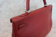 画像をギャラリービューアに読み込む, HERMES/エルメス ケリー35 トリヨンクレマンス ルージュアッシュ □F刻印 ショルダーバッグ 700110036