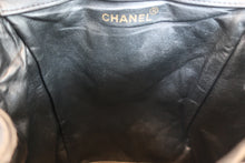 画像をギャラリービューアに読み込む, CHANEL/シャネル マトラッセチェーンリュック ラムスキン ブラック/ゴールド金具 リュック 800090030