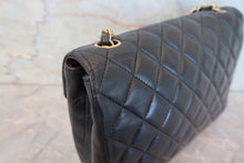 Load image into Gallery viewer, CHANEL Matelasse chain shoulder bag Lambskin Black/Gold hadware Shoulder bag 700090190