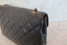 Load image into Gallery viewer, CHANEL Matelasse chain shoulder bag Lambskin Black/Gold hadware Shoulder bag 700090190