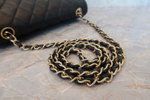 Load image into Gallery viewer, CHANEL Matelasse chain shoulder bag Lambskin Black/Gold hadware Shoulder bag 700090190