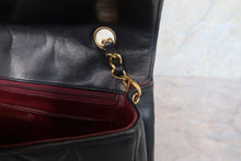 Load image into Gallery viewer, CHANEL Diana matelasse chain shoulder bag Lambskin Black/Gold hadware Shoulder bag 700120094