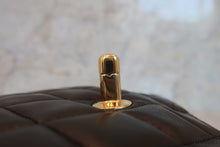 Load image into Gallery viewer, CHANEL Matelasse chain shoulder bag Lambskin Black/Gold hadware Shoulder bag 700080113