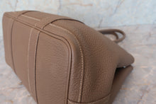 画像をギャラリービューアに読み込む, HERMES/エルメス ガーデンパーティPM ネゴンダ エトゥープ T刻印 トートバッグ 700030281