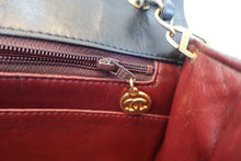 Load image into Gallery viewer, CHANEL Matelasse chain shoulder bag Lambskin Black/Gold hadware Shoulder bag 700090190