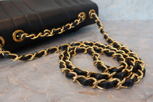 Load image into Gallery viewer, CHANEL Big Matelasse single flap chain shoulder bag Caviar skin Black/Gold hadware Shoulder bag 700100035
