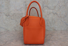 画像をギャラリービューアに読み込む, HERMES/エルメス リンディ30 トリヨンクレマンス オレンジ □O刻印 ショルダーバッグ 800040056