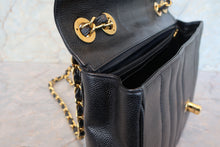 Load image into Gallery viewer, CHANEL Big Matelasse single flap chain shoulder bag Caviar skin Black/Gold hadware Shoulder bag 700100035