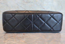 将图片加载到图库查看器,CHANEL/香奈儿 CF 流苏 肩背包 羊皮 Black/Gold hadware(黑色/金色金属) 肩背包 800090068