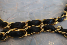 Load image into Gallery viewer, CHANEL Matelasse chain shoulder bag Lambskin Black/Gold hadware Shoulder bag 700120101