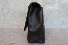 Load image into Gallery viewer, CHANEL Matelasse chain shoulder bag Lambskin Brown/Gold hadware Shoulder bag 700090163