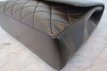 Load image into Gallery viewer, CHANEL Matelasse chain shoulder bag Lambskin Brown/Gold hadware Shoulder bag 700090163