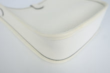 Load image into Gallery viewer, HERMES EVELYNE TPM Clemence leather New white B Engraving Shoulder bag 800100133