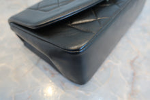 Load image into Gallery viewer, CHANEL  Diana matelasse chain shoulder bag Lambskin Black/Gold hadware Shoulder bag 700080191