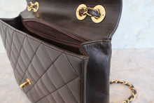 Load image into Gallery viewer, CHANEL Matelasse chain shoulder bag Lambskin Brown/Gold hadware Shoulder bag 700090163