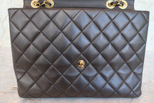 Load image into Gallery viewer, CHANEL Matelasse chain shoulder bag Lambskin Brown/Gold hadware Shoulder bag 700090163