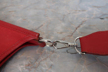 将图片加载到图库查看器,HERMES EVELYNE1 PM Graine Couchevel leather Rouge vif □H刻印 Shoulder bag 800020007