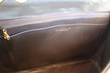 Load image into Gallery viewer, CHANEL Matelasse chain shoulder bag Lambskin Brown/Gold hadware Shoulder bag 700090163