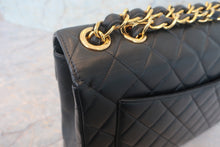 Load image into Gallery viewer, CHANEL Medium Matelasse single flap chain shoulder bag Lambskin Black/Gold hadware Shoulder bag 700120157