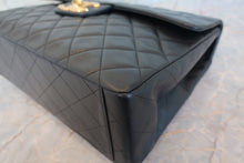 Load image into Gallery viewer, CHANEL Big Matelasse Single flap chain shoulder bag Lambskin Black/Gold hadware Shoulder bag 700090180