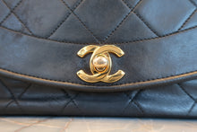 Load image into Gallery viewer, CHANEL  Diana matelasse chain shoulder bag Lambskin Black/Gold hadware Shoulder bag 700080066