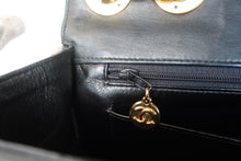 Load image into Gallery viewer, CHANEL Medium Matelasse single flap chain shoulder bag Lambskin Black/Gold hadware Shoulder bag 700120157