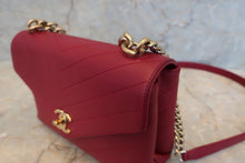 Load image into Gallery viewer, CHANEL V-Stitch single flap chain shoulder bag Lambskin Pink/Gold hadware Shoulder bag 500100055