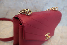 Load image into Gallery viewer, CHANEL V-Stitch single flap chain shoulder bag Lambskin Pink/Gold hadware Shoulder bag 500100055