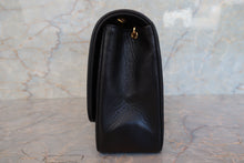 Load image into Gallery viewer, CHANEL  Diana matelasse chain shoulder bag Lambskin Black/Gold hadware Shoulder bag 700090239