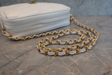 Load image into Gallery viewer, CHANEL  Bias stitch chain shoulder bag Caviar skin White/Gold hadware Shoulder bag 700080101