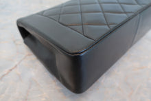 Load image into Gallery viewer, CHANEL  Diana matelasse chain shoulder bag Lambskin Black/Gold hadware Shoulder bag 700090239
