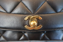 Load image into Gallery viewer, CHANEL  Diana matelasse chain shoulder bag Lambskin Black/Gold hadware Shoulder bag 700090239