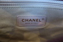 Load image into Gallery viewer, CHANEL V-Stitch single flap chain shoulder bag Lambskin Pink/Gold hadware Shoulder bag 500100055