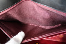 Load image into Gallery viewer, CHANEL  Diana matelasse chain shoulder bag Lambskin Black/Gold hadware Shoulder bag 700090239