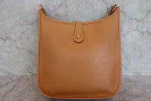 将图片加载到图库查看器,HERMES EVELYNE1 GM Ardennes leather Natural □A刻印 Shoulder bag 800090008
