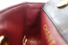 Load image into Gallery viewer, CHANEL Mini matelasse chain shoulder bag Lambskin Black/Gold hadware Shoulder bag 700120154