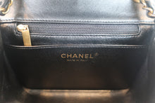 画像をギャラリービューアに読み込む, CHANEL/シャネル Vステッチチェーンショルダーバッグ ラムスキン ブラック/ゴールド金具 ショルダーバッグ 800070101