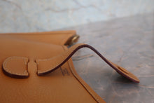将图片加载到图库查看器,HERMES EVELYNE1 GM Ardennes leather Natural □A刻印 Shoulder bag 800090008