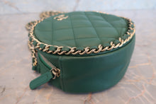 画像をギャラリービューアに読み込む, CHANEL/シャネル ココマークラウンドチェーンショルダーバッグ ラムスキン グリーン/ゴールド金具 ショルダーバッグ 700110042