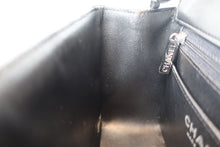Load image into Gallery viewer, CHANEL  V-Stitch chain shoulder bag Lambskin Black/Silver hadware Shoulder bag 700100029