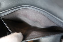 Load image into Gallery viewer, CHANEL  V-Stitch chain shoulder bag Lambskin Black/Silver hadware Shoulder bag 700100029